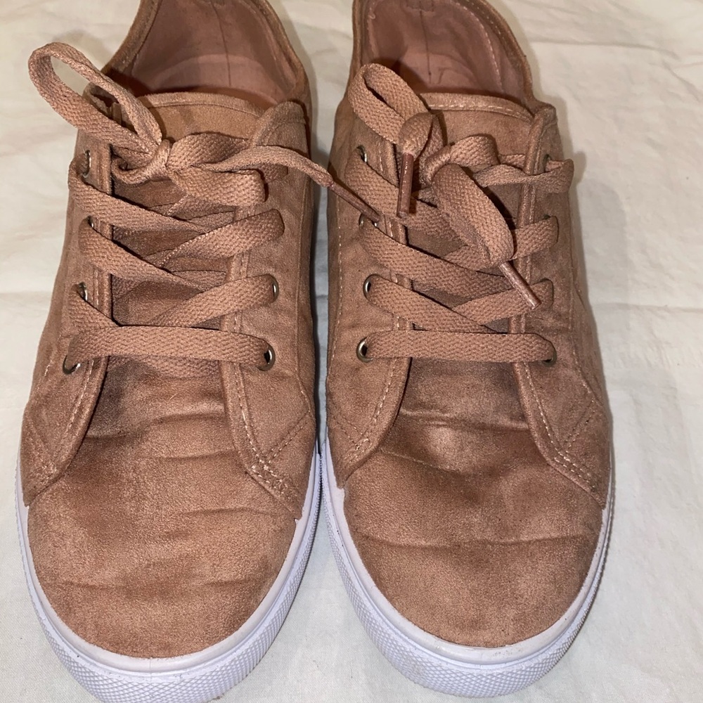 Torrid 10W sneakers